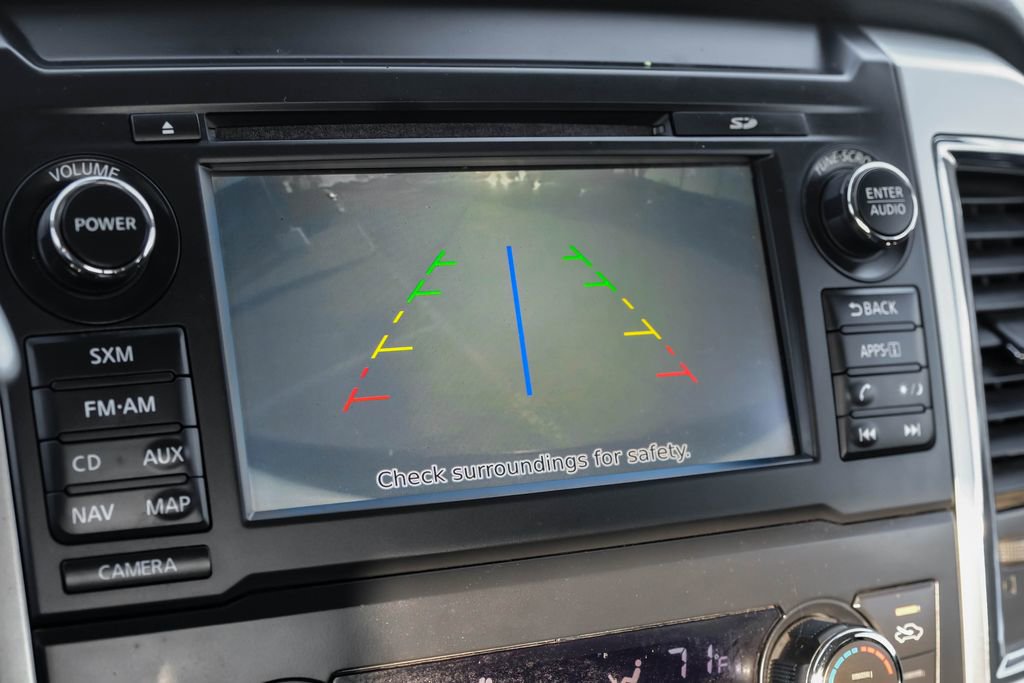 Used 2017 Nissan Titan SV image 19