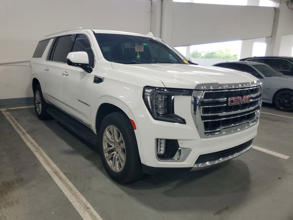 Used 2022 GMC Yukon XL SLT w/ SLT Premium Package RWD image 3