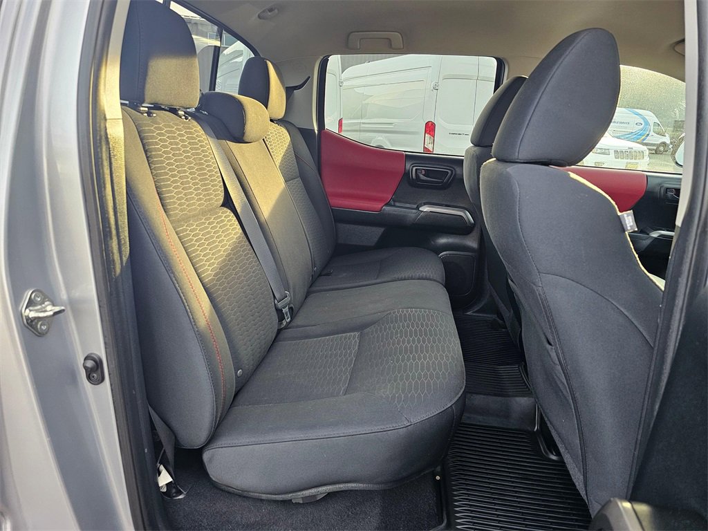Used 2018 Toyota Tacoma SR5 image 14
