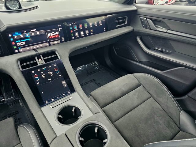 Used 2022 Porsche Taycan GTS image 36