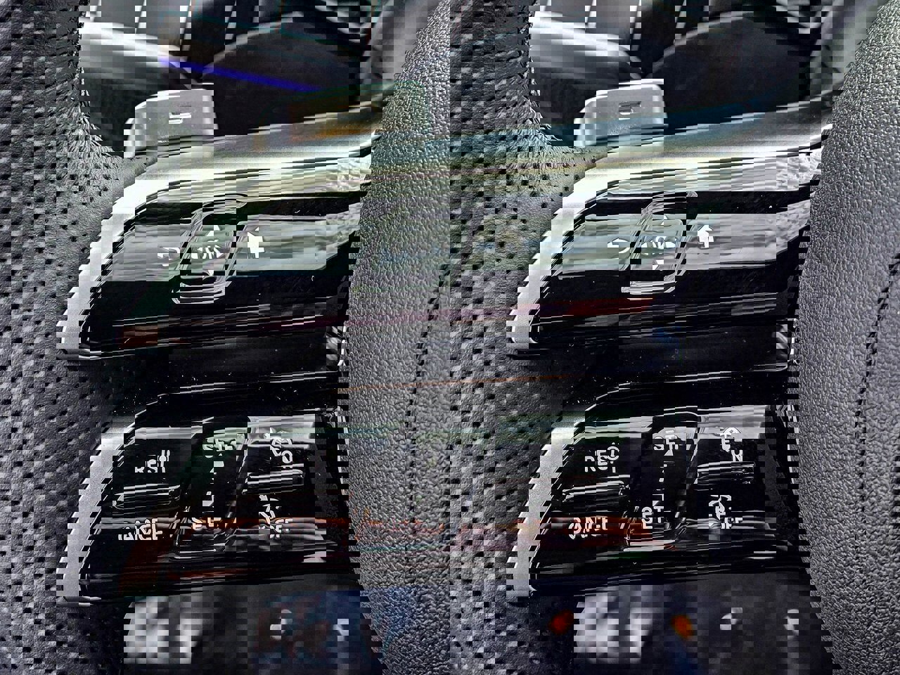 New 2025 Mercedes-Benz C 300 4MATIC Sedan image 22