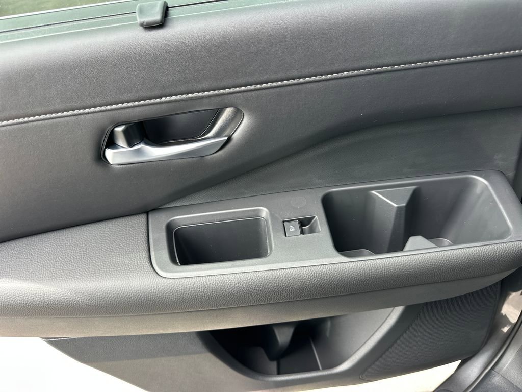 New 2026 Nissan Pathfinder SL w/ SL Premium Package AWD/4WD image 14