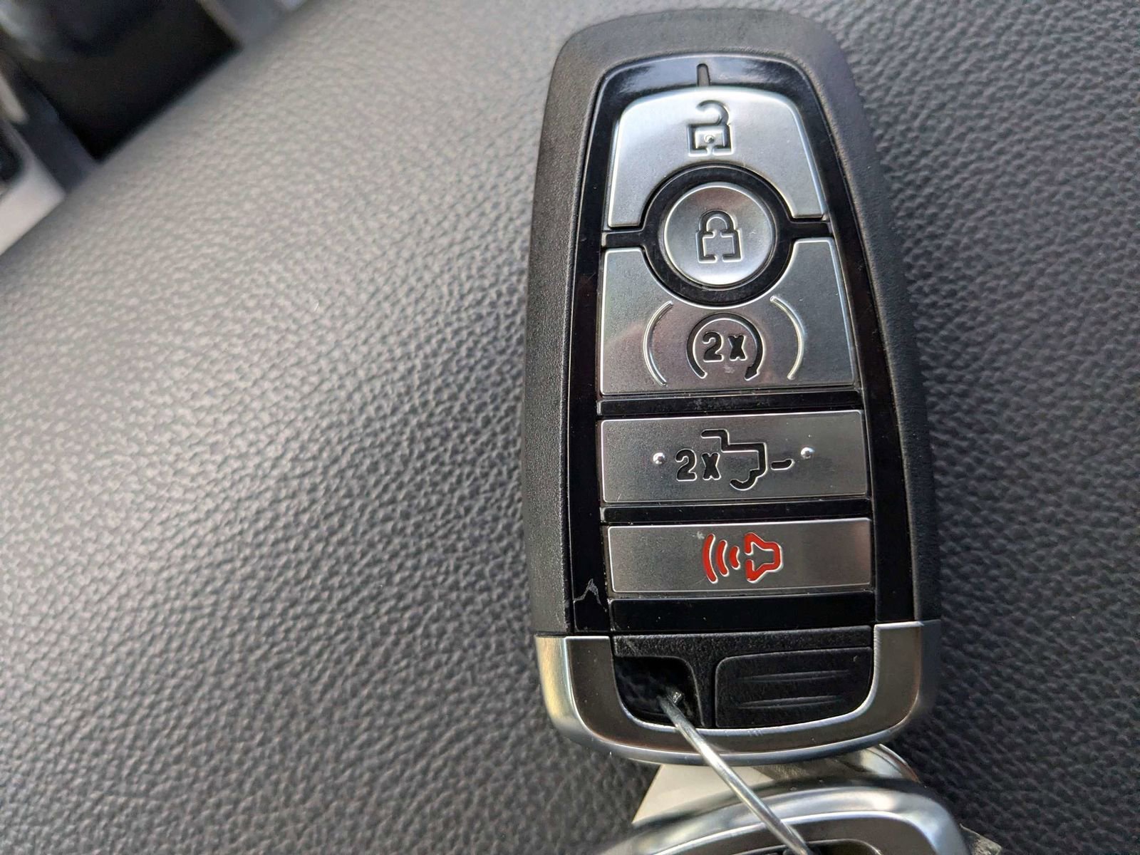 Used 2025 Ford F150 Lariat w/ Equipment Group 502A High image 35