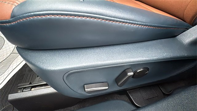 Certified 2022 Ford Maverick Lariat w/ Lariat Luxury Package image 8