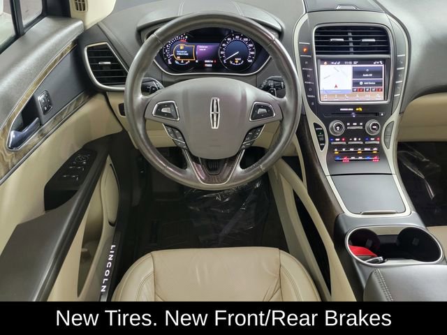 Used 2018 Lincoln MKX Reserve image 24