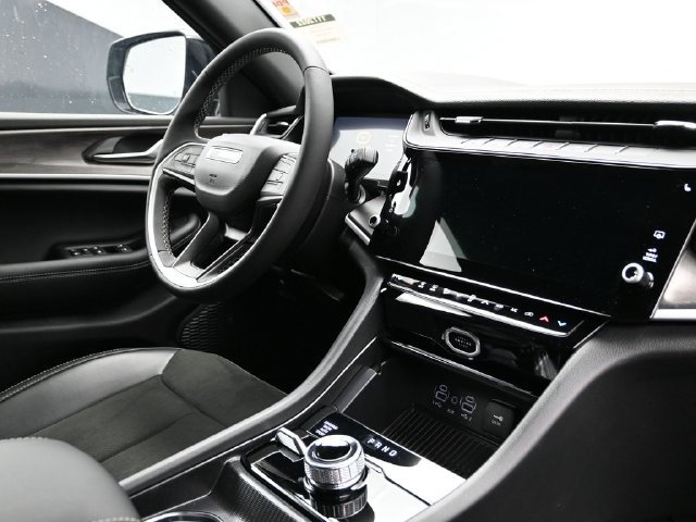 New 2026 Jeep Grand Cherokee Altitude AWD/4WD image 12