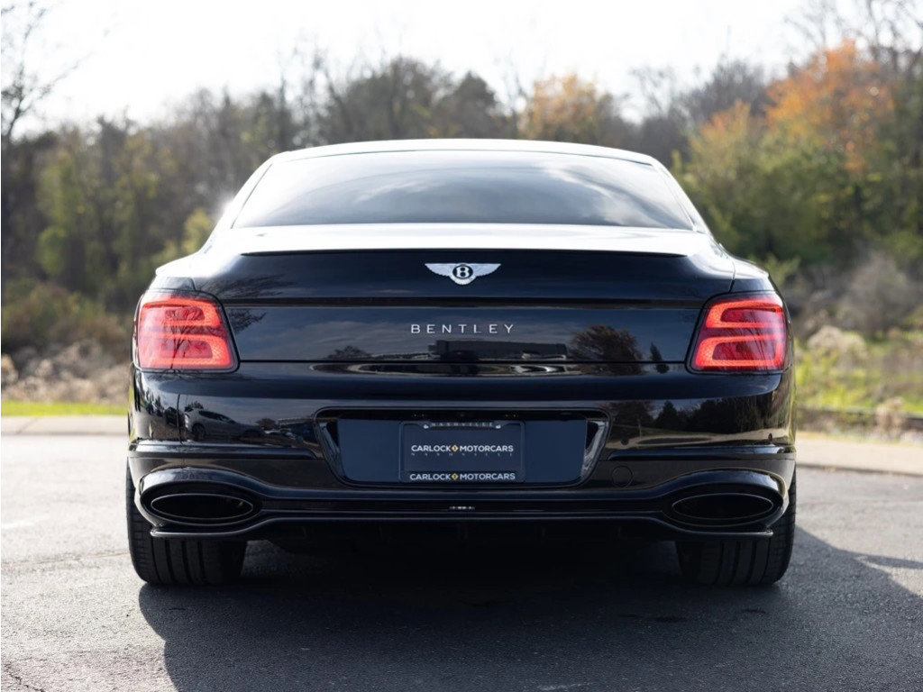 Certified 2022 Bentley Flying Spur W12 image 10