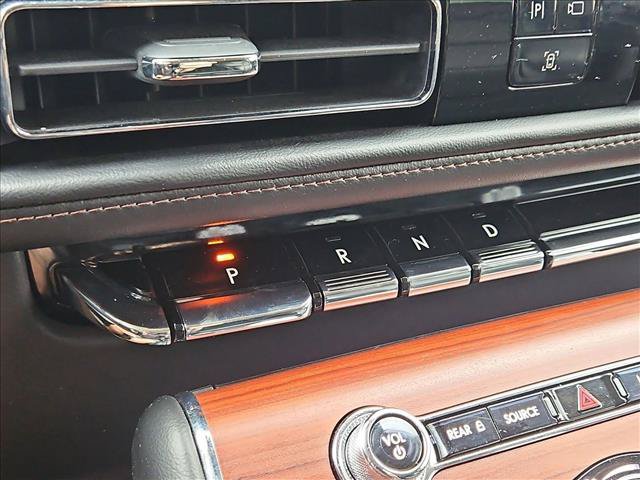 Used 2024 Lincoln Aviator Reserve w/ Equipment Group 201A AWD/4WD image 12