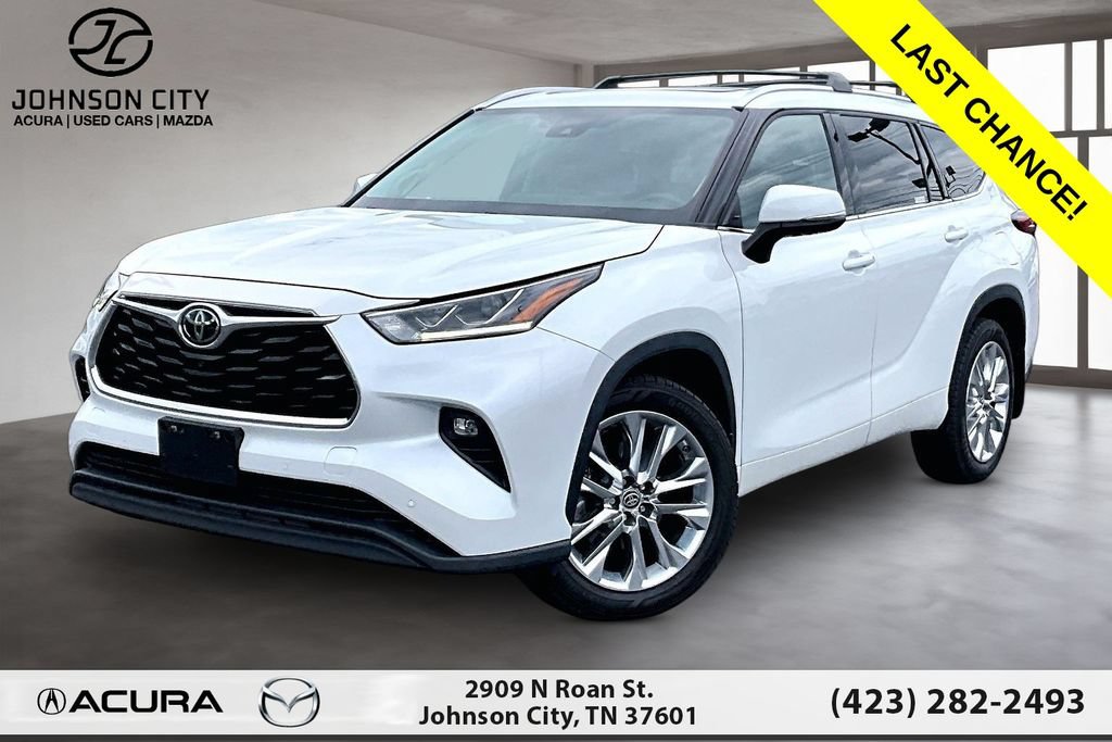 Used 2022 Toyota Highlander Limited AWD/4WD image 1