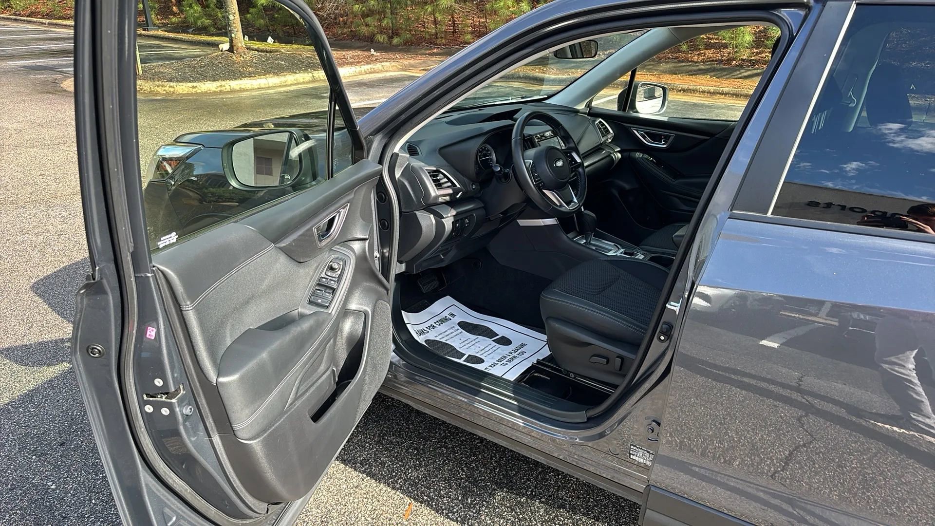 Used 2023 Subaru Forester Premium image 19