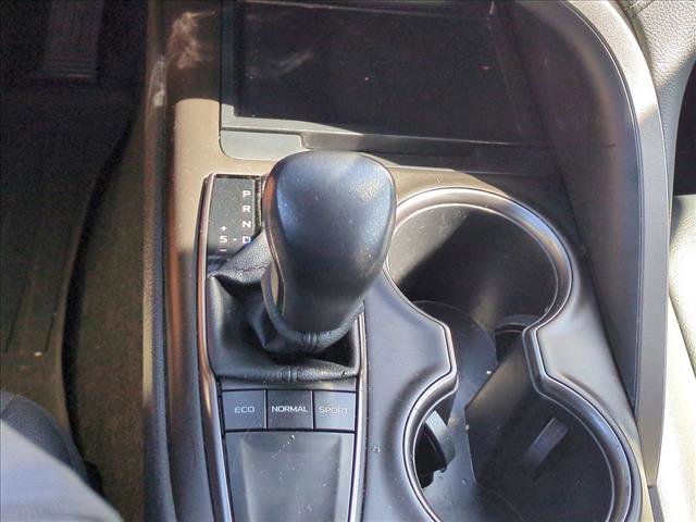 Used 2023 Toyota Camry SE image 8