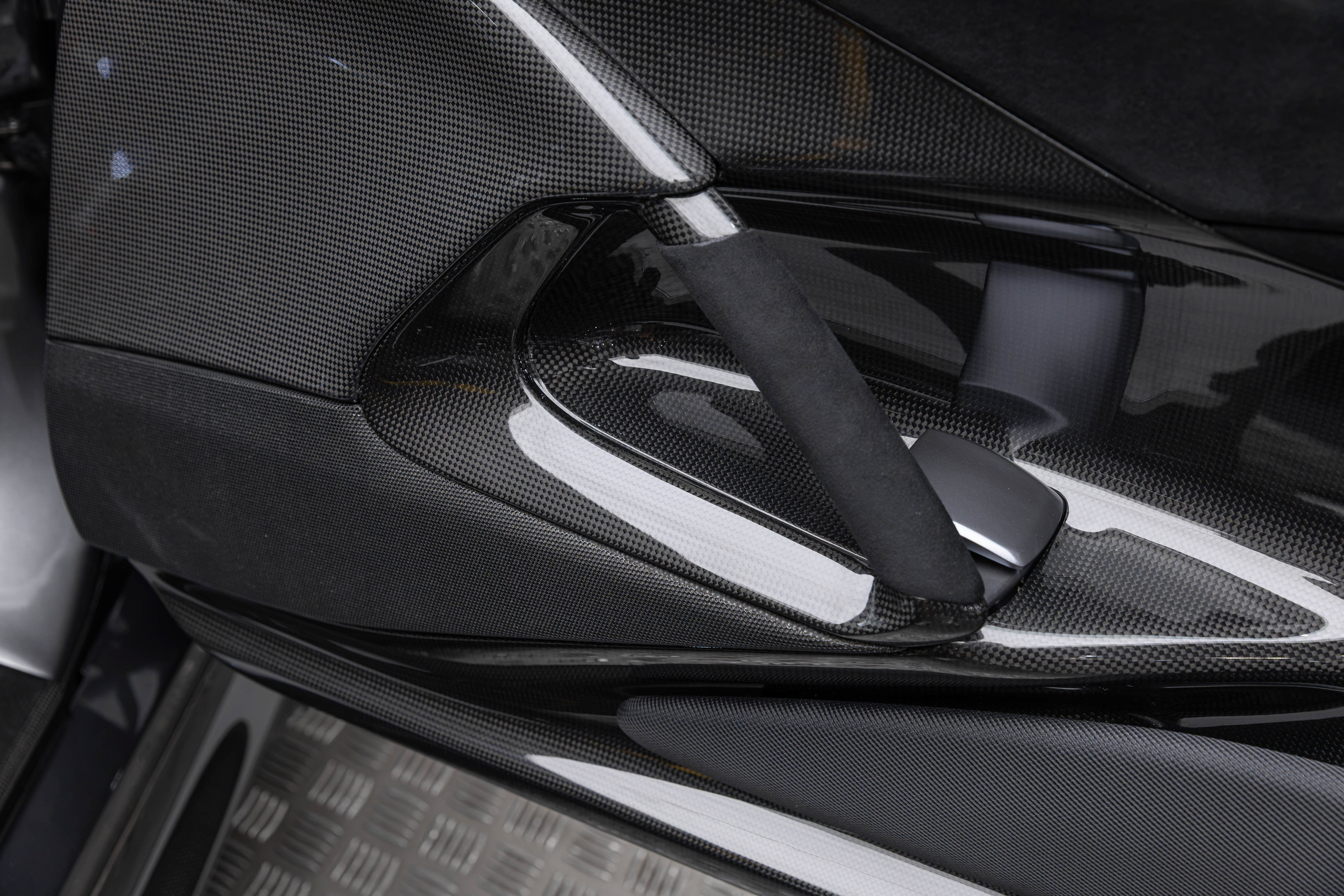 Certified 2023 Ferrari 812 Competizione RWD image 42