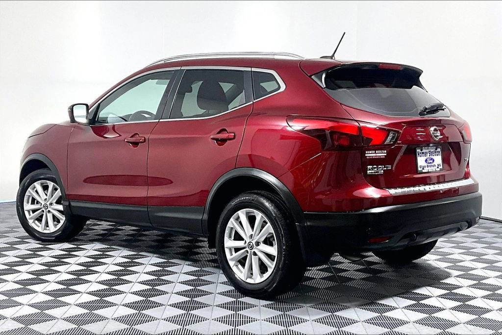 Used 2019 Nissan Rogue Sport SV w/ Technology Package FWD image 11