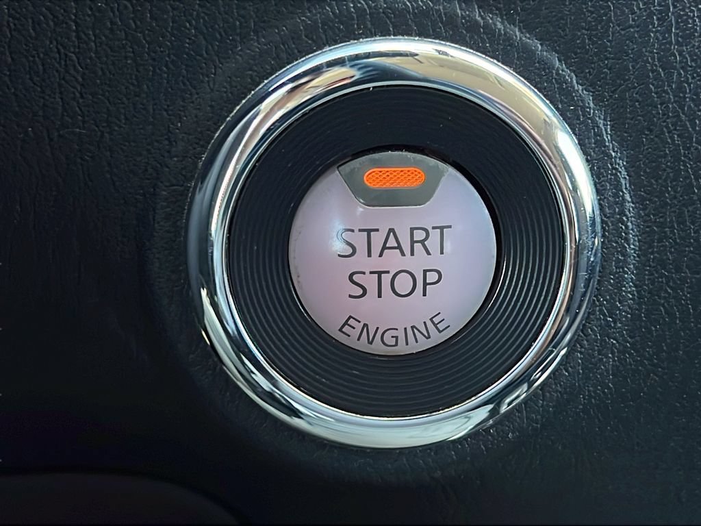 Used 2020 Nissan Pathfinder S FWD image 23