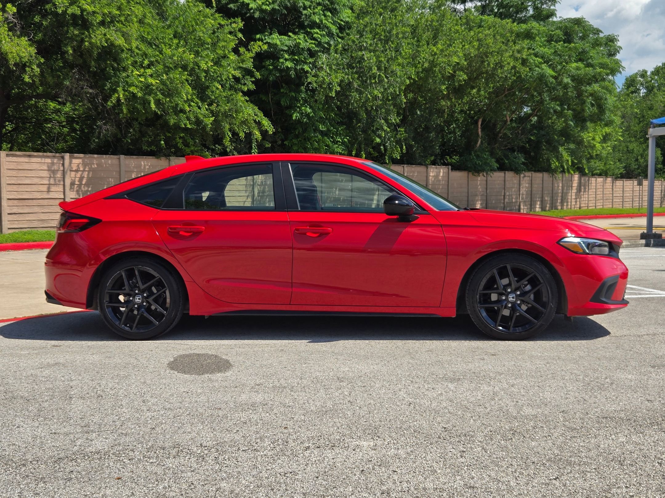 Used 2024 Honda Civic Sport image 2