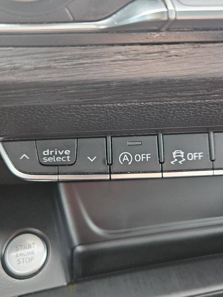 Used 2017 Audi A4 2.0T Premium Plus w/ Premium Plus Package image 23