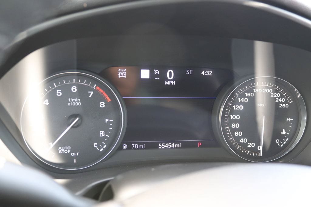 Used 2021 Cadillac XT4 Sport w/ Sun And Sound Package AWD/4WD image 18