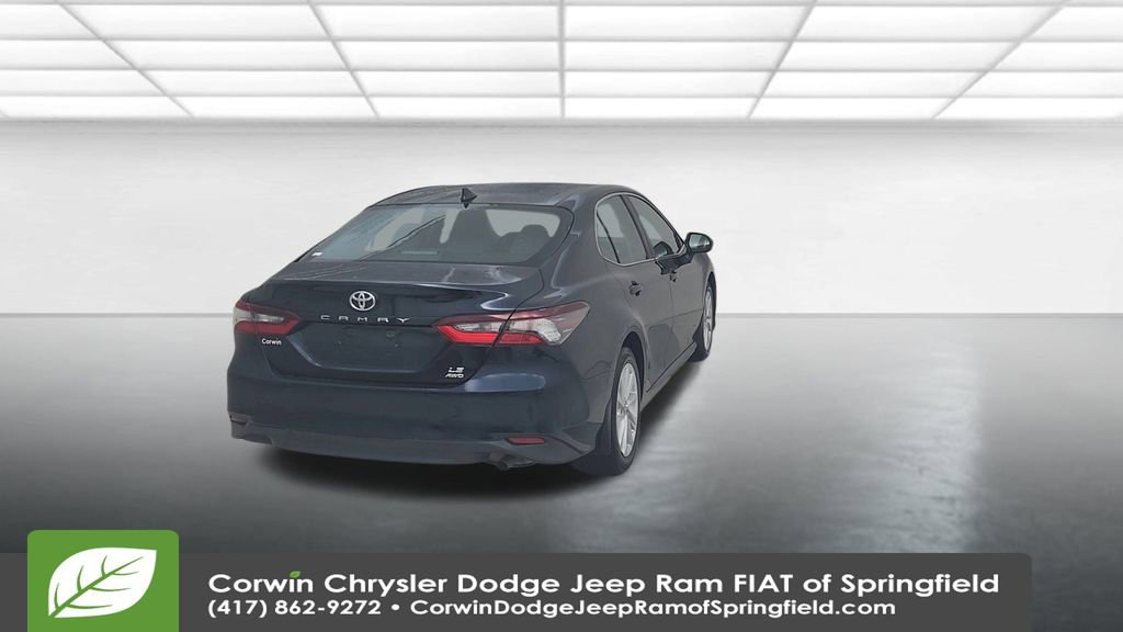 Used 2021 Toyota Camry LE image 13