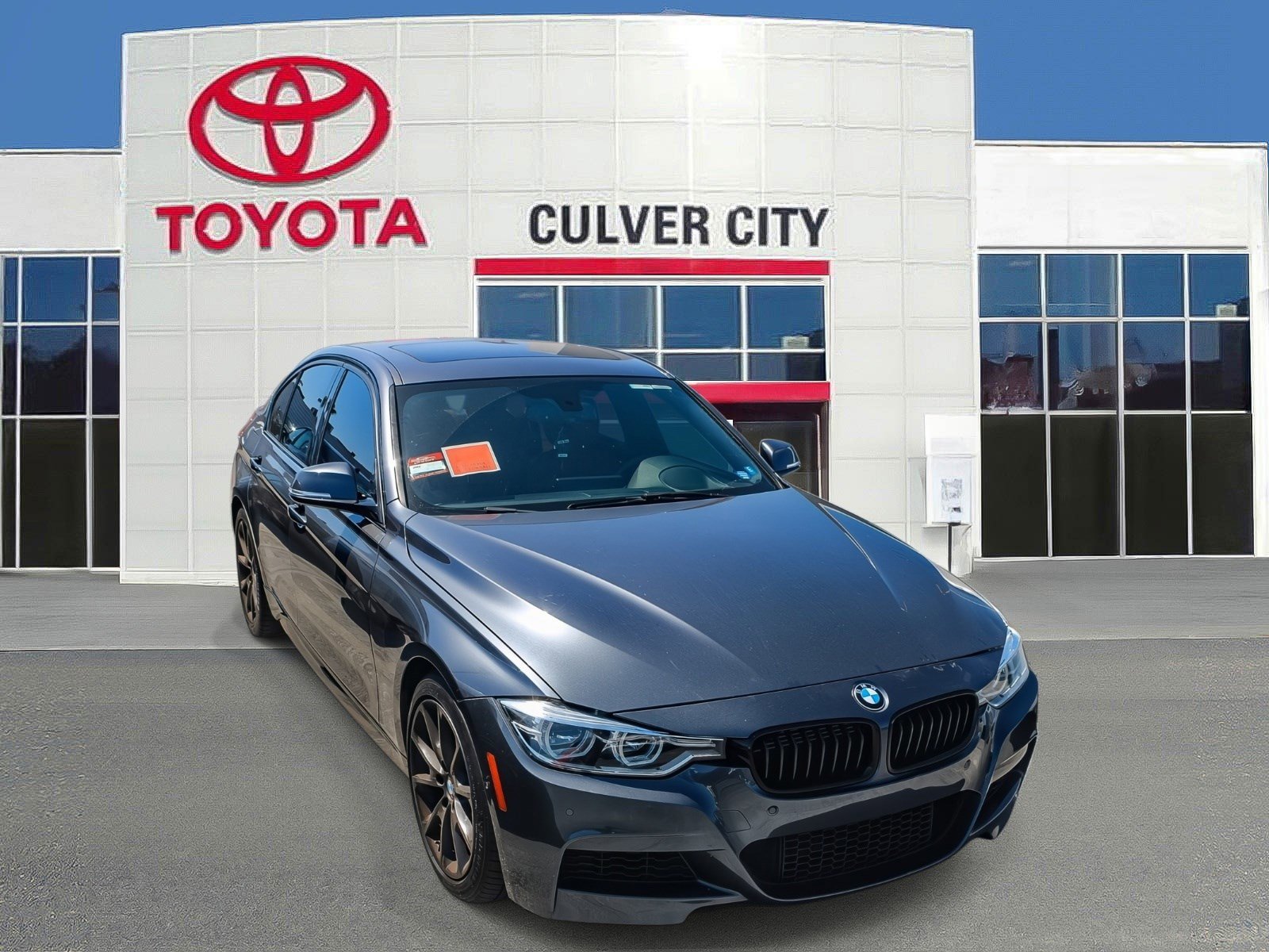 Used 2016 BMW 340i Sedan RWD image 1