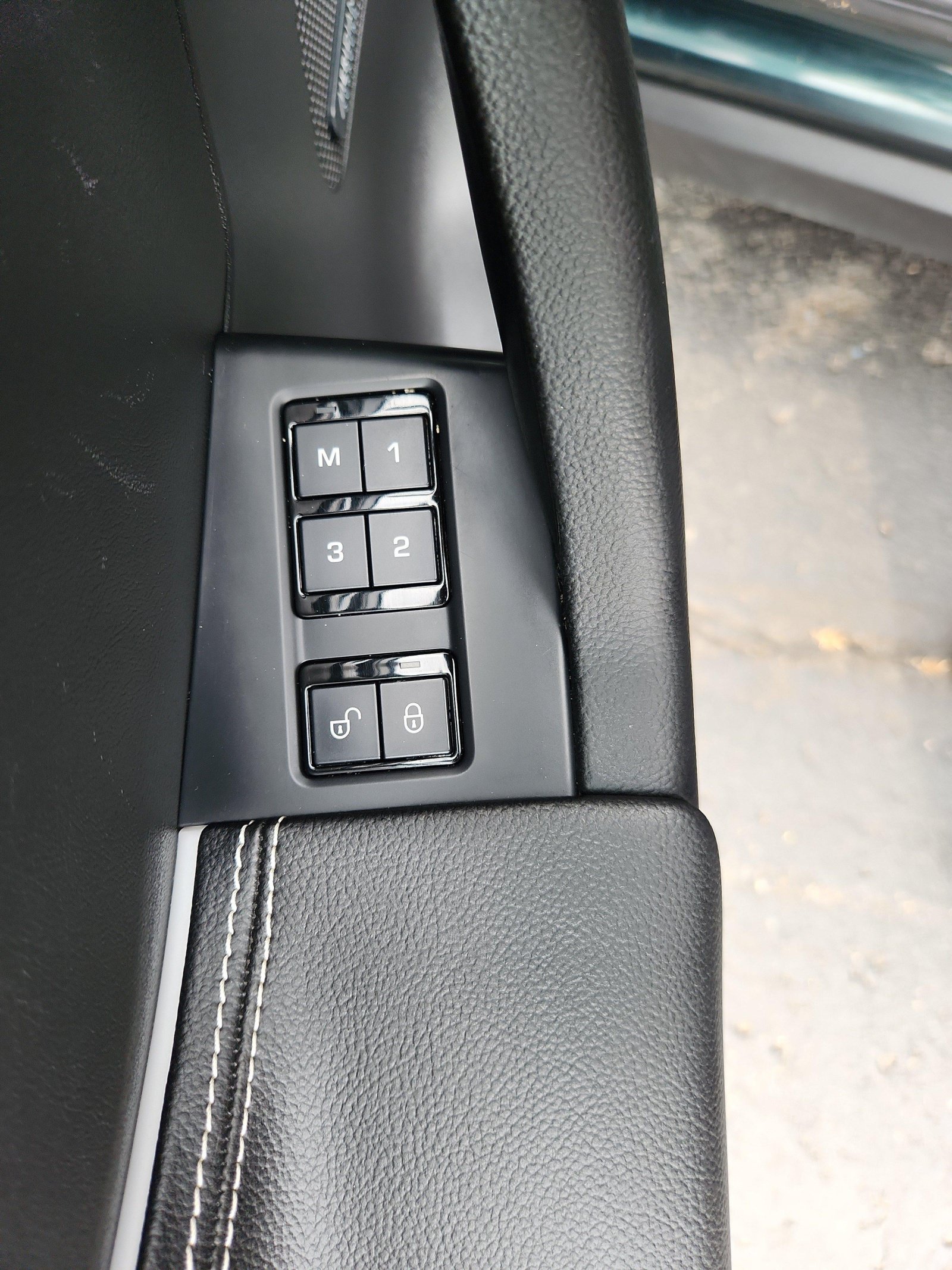 Used 2018 Jaguar F-PACE S AWD/4WD image 18