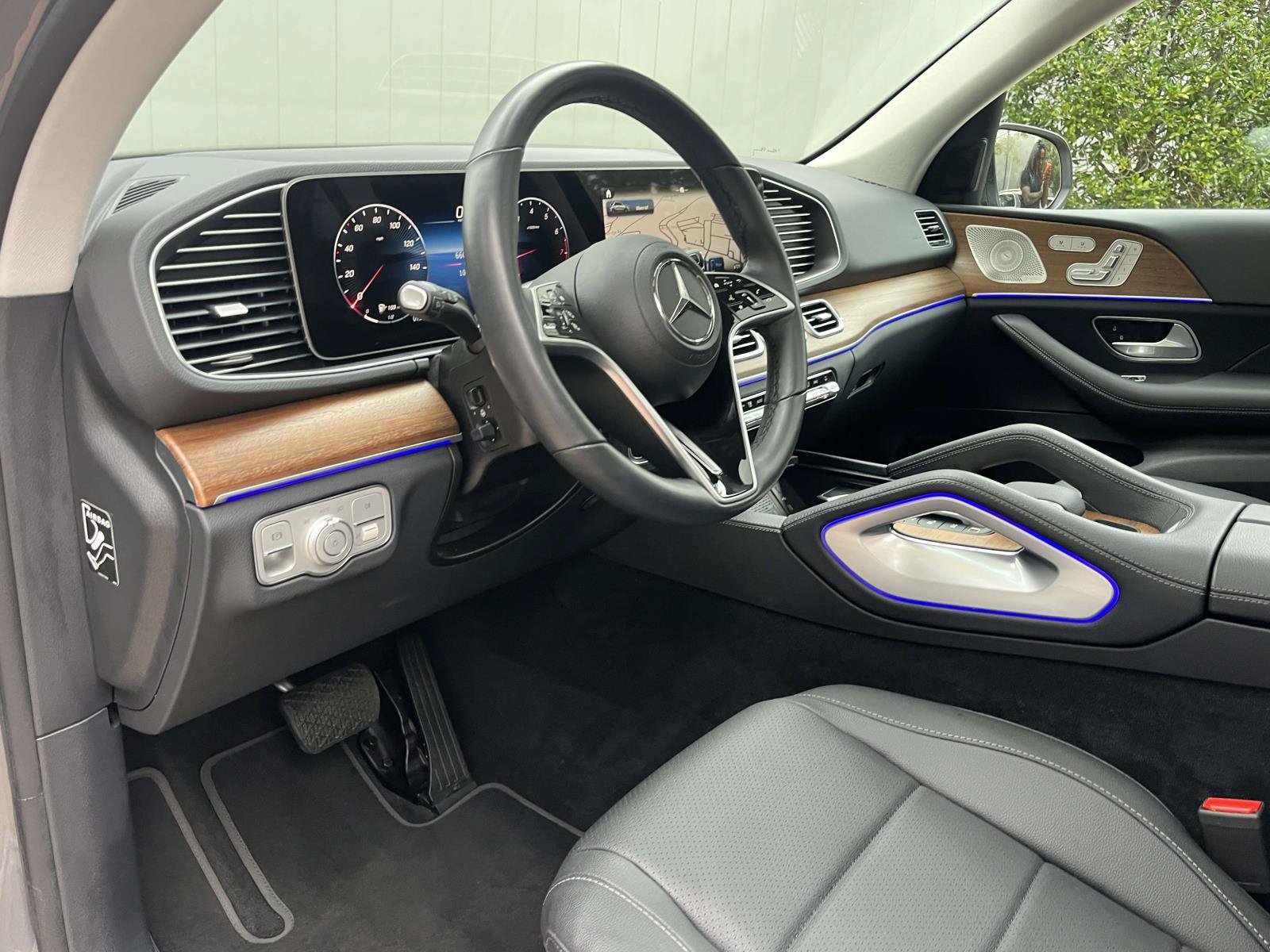 Certified 2025 Mercedes-Benz GLE 350 4MATIC image 40