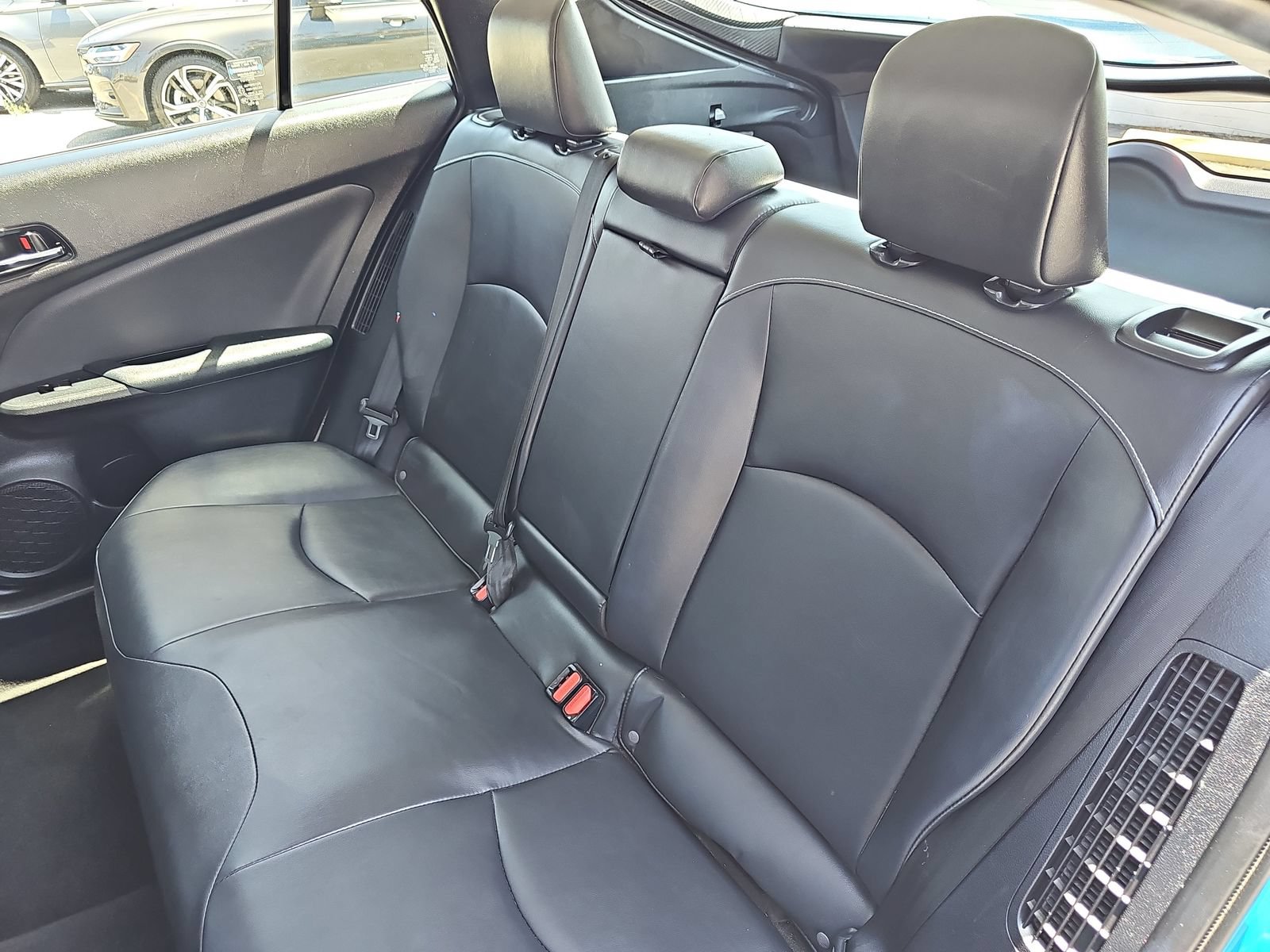 Used 2020 Toyota Prius Prime XLE FWD image 13