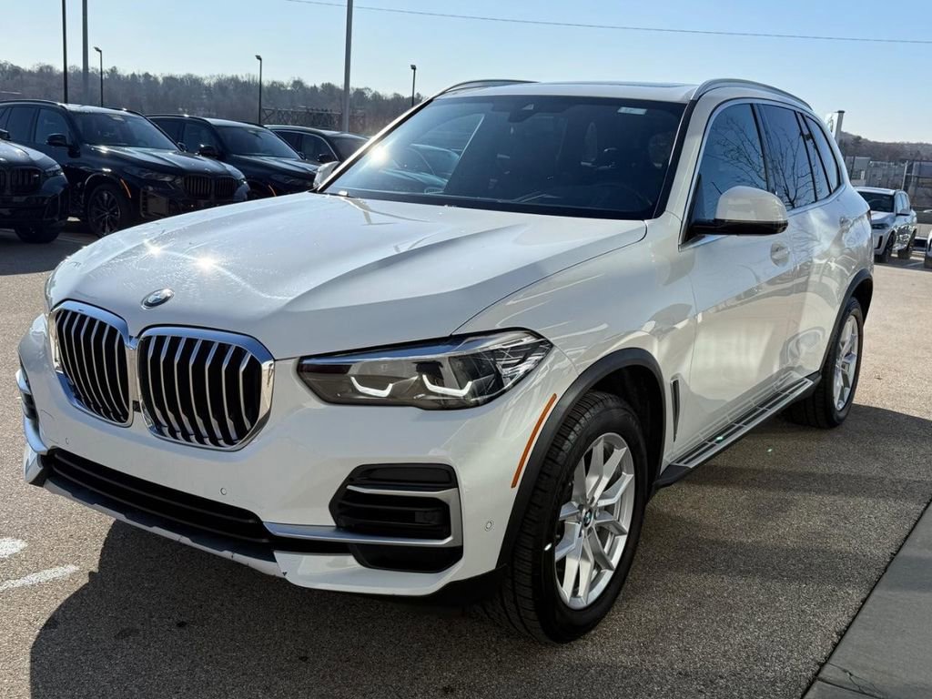 Used 2023 BMW X5 xDrive40i AWD/4WD image 8