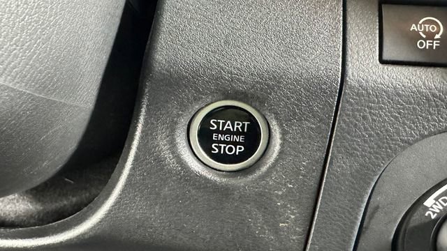 Used 2025 Nissan Frontier SV AWD/4WD image 23