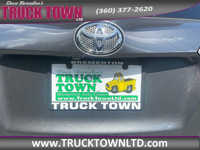 Used 2017 Toyota RAV4 LE w/ All Weather Liner Package AWD/4WD image 41