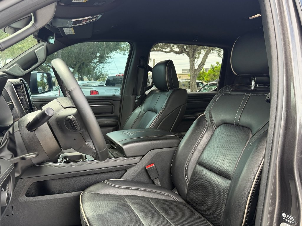 Used 2024 RAM 1500 Limited AWD/4WD image 9