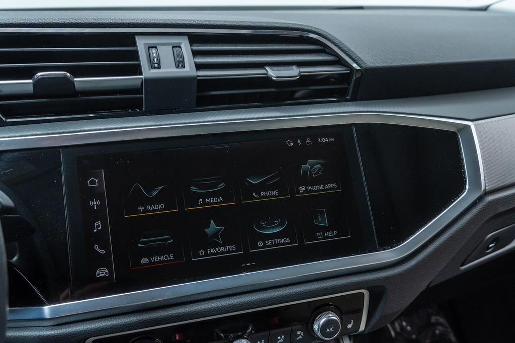 Used 2023 Audi Q3 2.0T Premium Plus w/ Premium Plus Package image 16