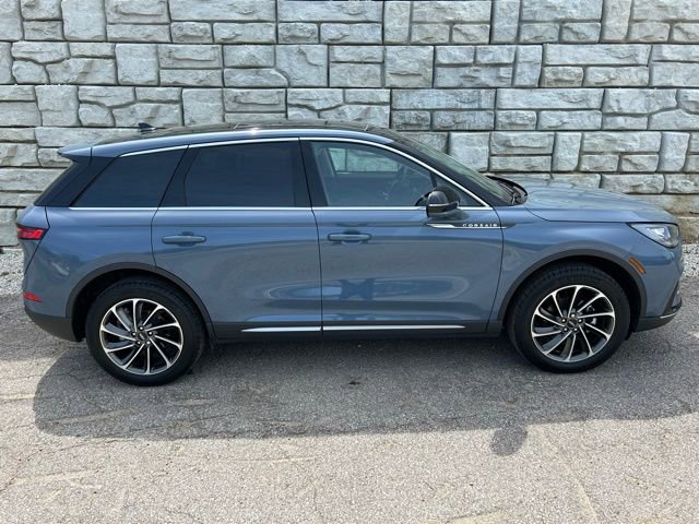Used 2024 Lincoln Corsair AWD w/ Equipment Group 101A image 6