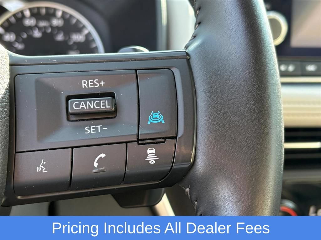 Certified 2025 Nissan Rogue SV AWD/4WD image 15