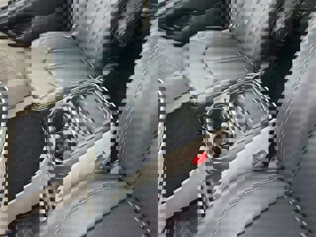 Used 2021 Chrysler Voyager Lxi image 20