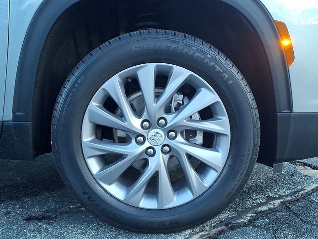 Used 2025 Buick Enclave Preferred image 9