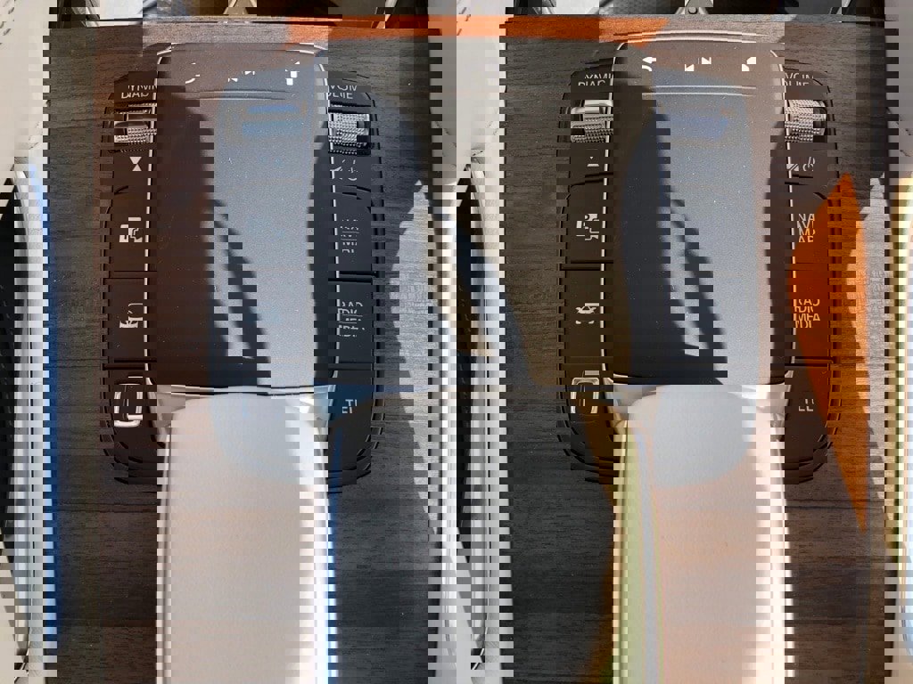 New 2026 Mercedes-Benz GLE 53 AMG 4MATIC image 33