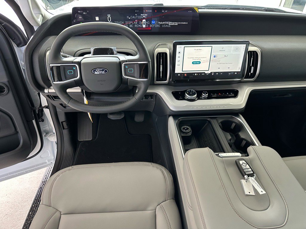 New 2025 Ford Expedition Active image 31