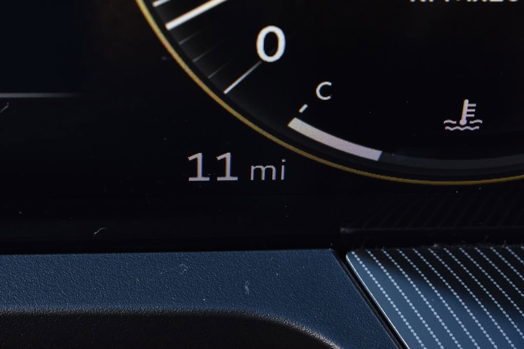 New 2026 INFINITI QX80 Luxe w/ Cargo Package image 24