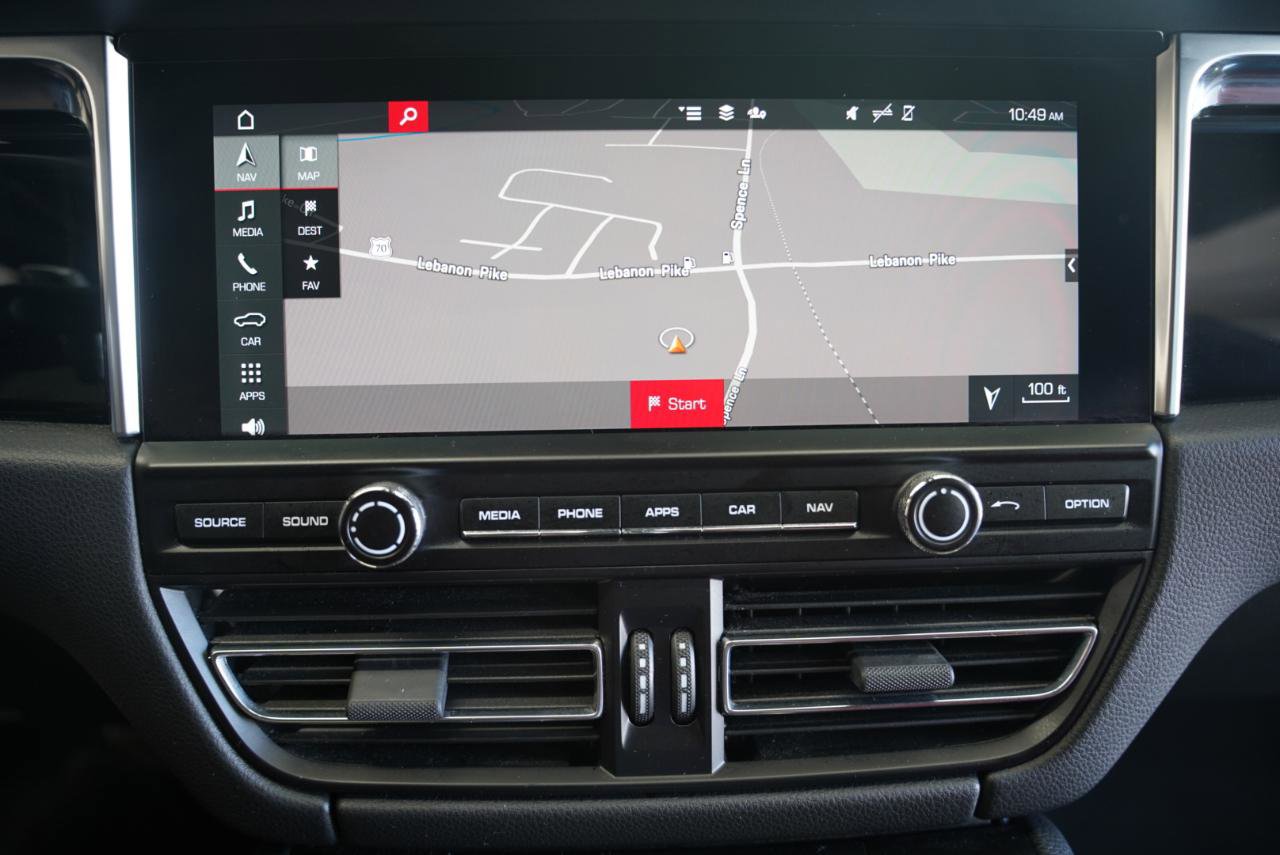 Used 2020 Porsche Macan AWD/4WD image 18