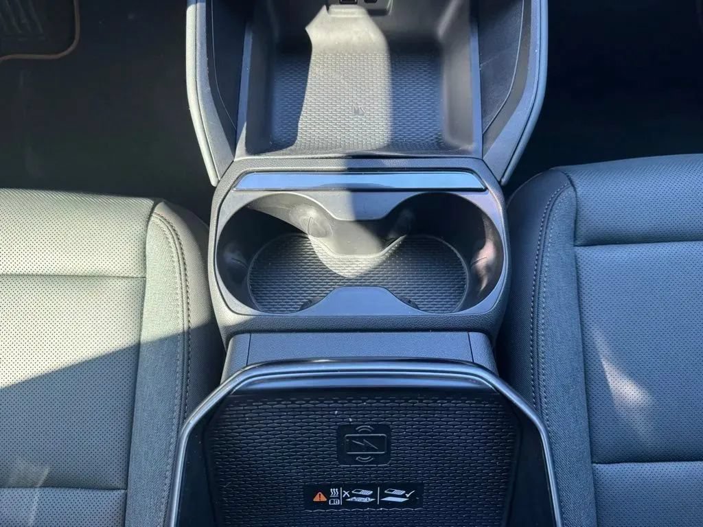 New 2026 GMC Terrain AT4 AWD/4WD image 26
