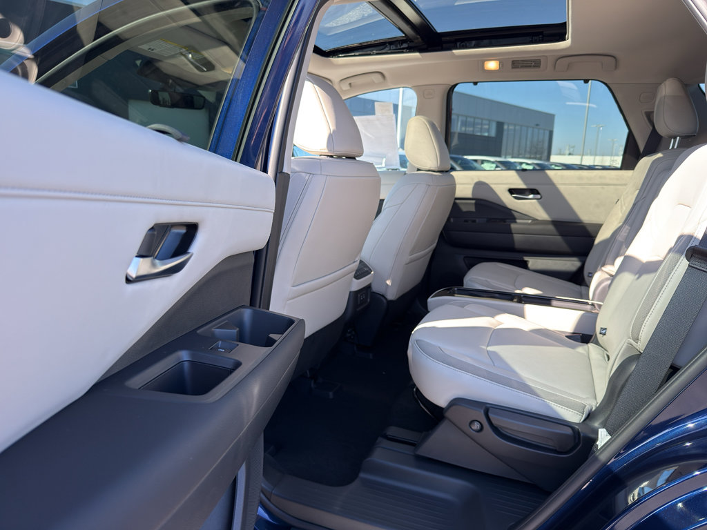 New 2026 Nissan Pathfinder SL AWD/4WD image 30