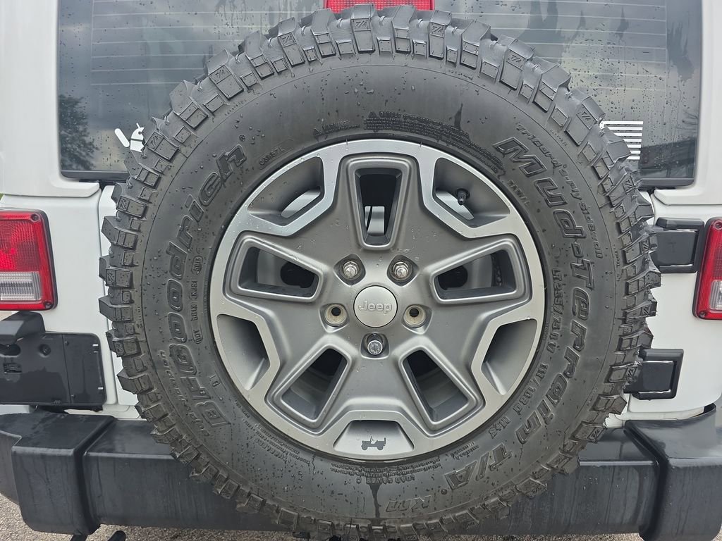 Used 2014 Jeep Wrangler Rubicon w/ Dual Top Group image 10