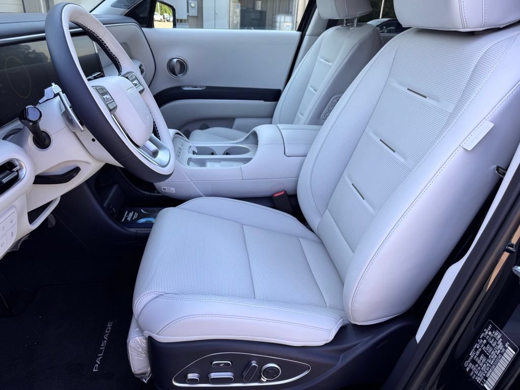 New 2026 Hyundai Palisade Calligraphy FWD image 10