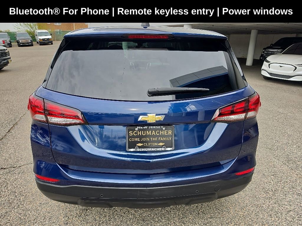 Used 2023 Chevrolet Equinox LS w/ LS Convenience Package AWD/4WD image 4