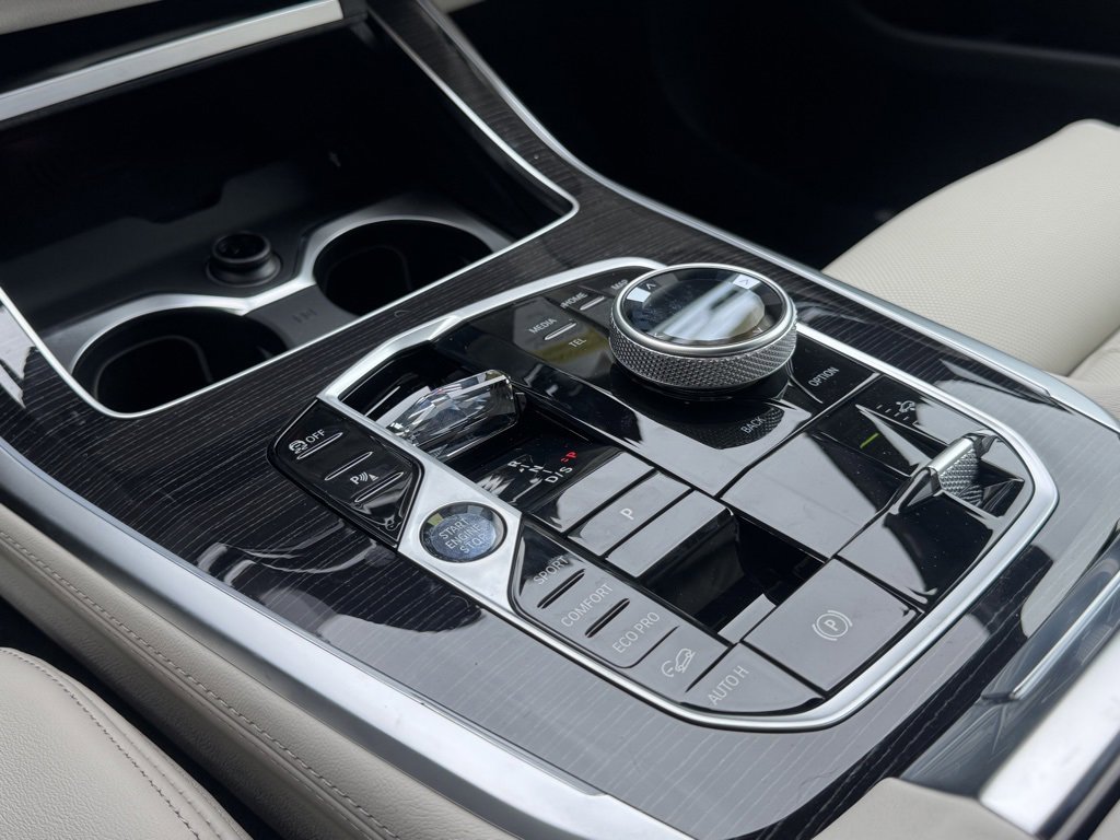 New 2026 BMW X7 M60i w/ Executive Package image 11