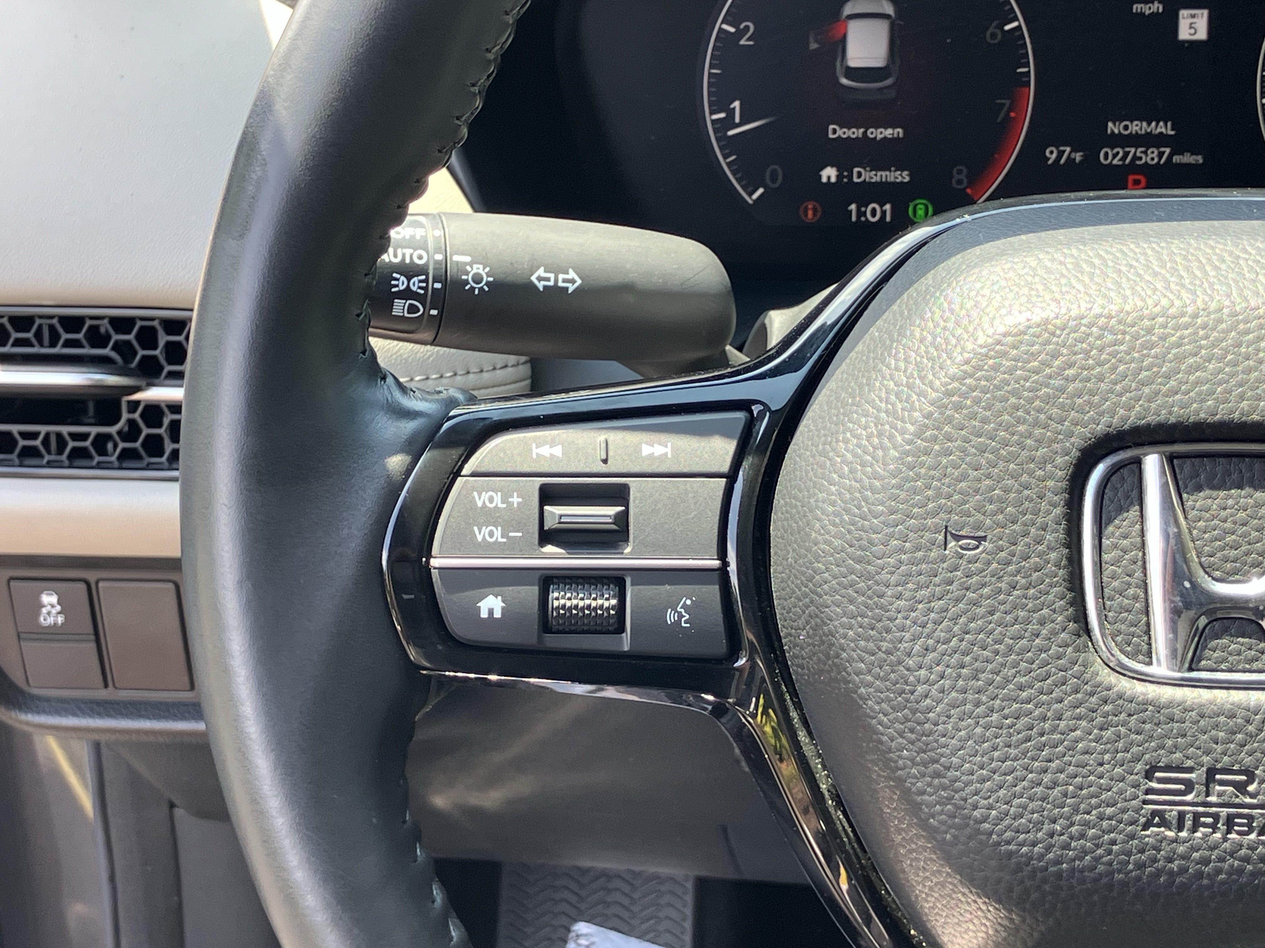 Used 2023 Honda HR-V EX-L image 21