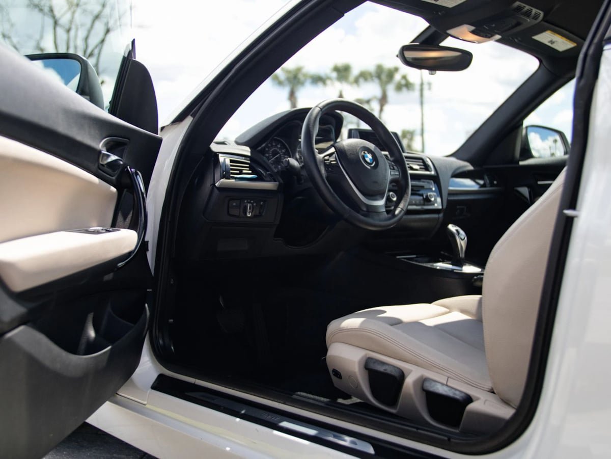 Used 2017 BMW 230i Coupe RWD image 16