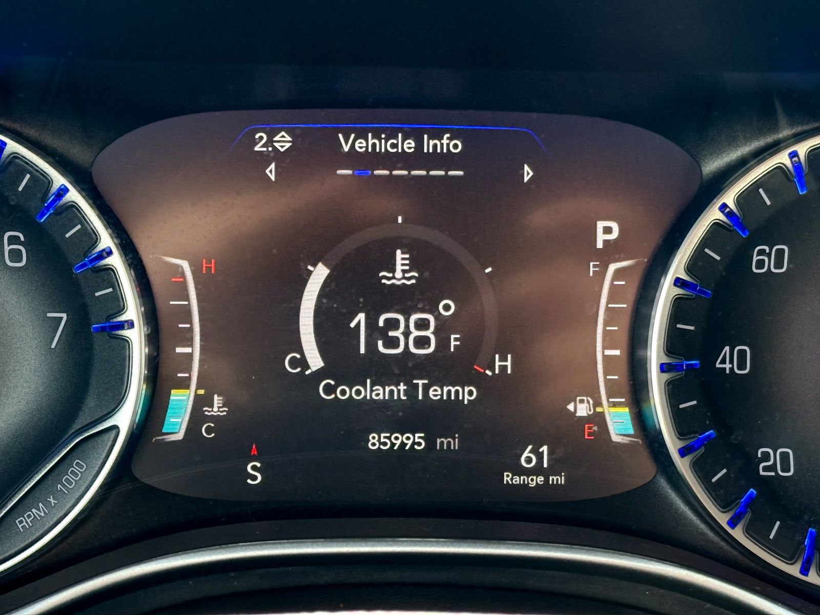 Used 2021 Chrysler Pacifica Touring-L image 28