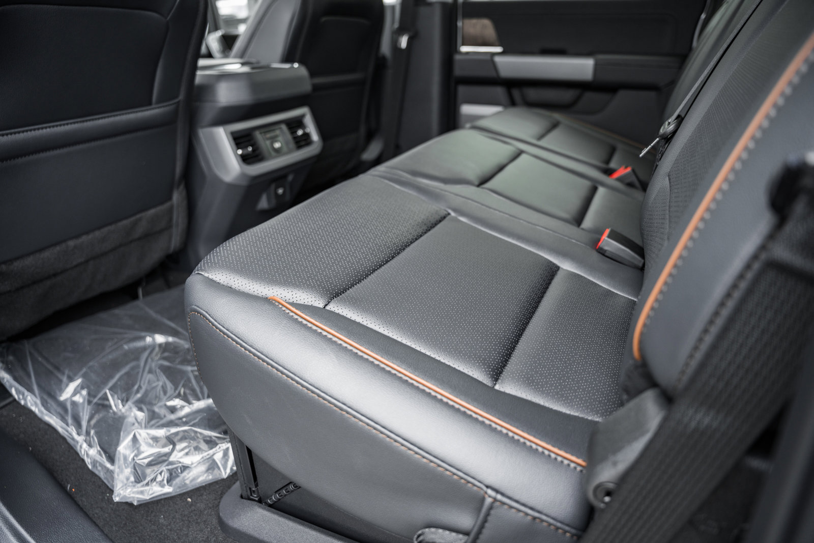 New 2026 Ford F250 Lariat w/ Chrome Package image 38