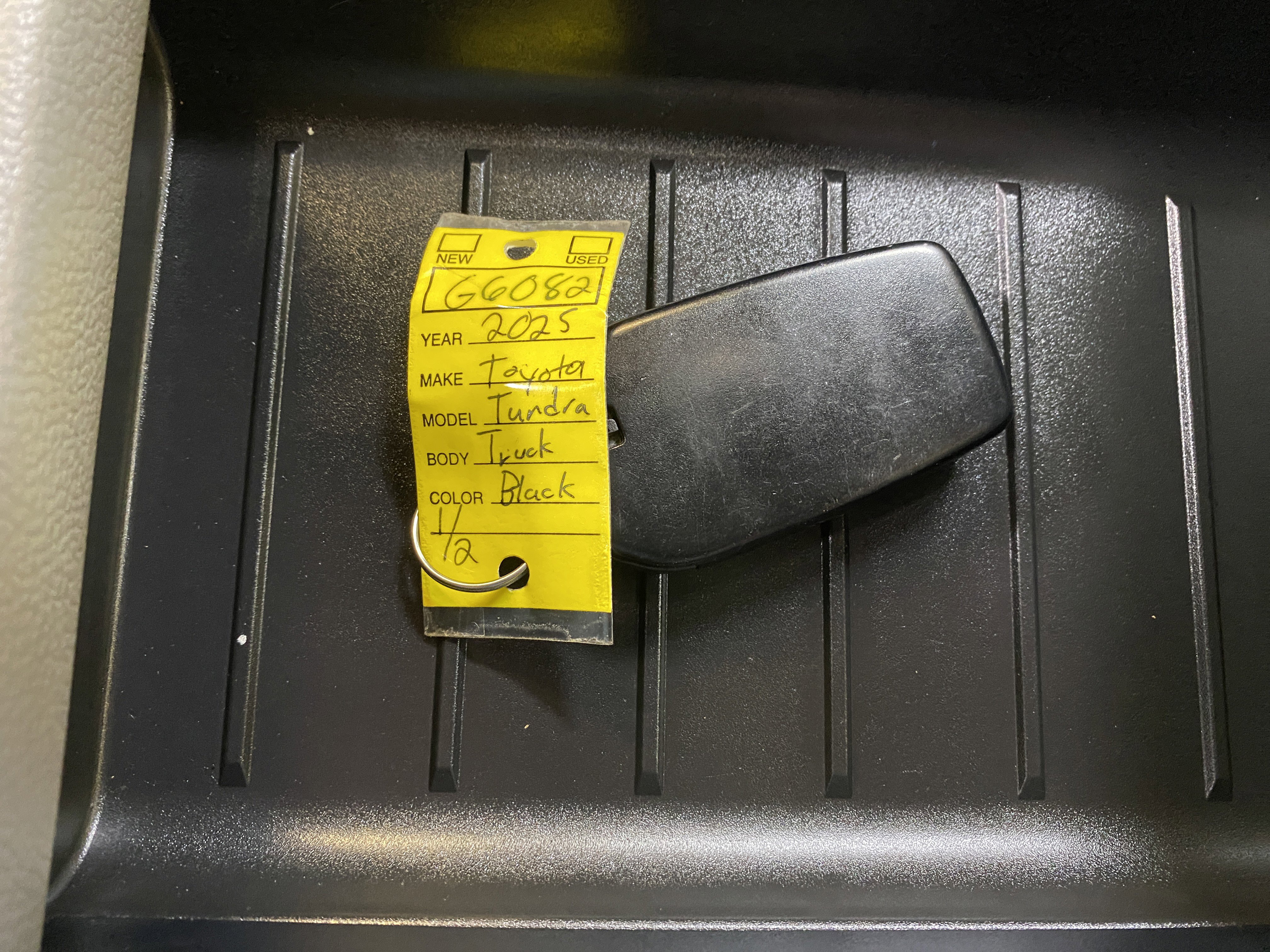 Used 2025 Toyota Tundra Limited w/ Power Package image 47